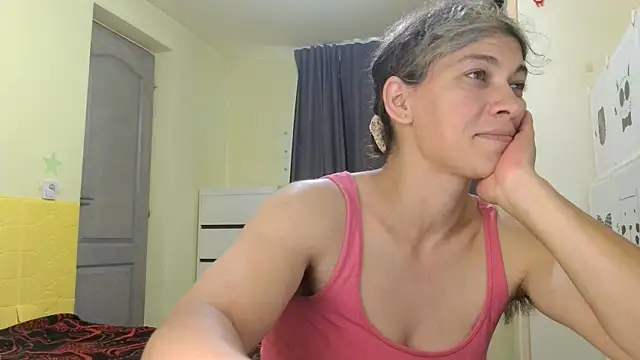 Snapshot of MercyLove chatting on June 26, 1:26 pm MercyLove online show from June 26, 1:26 pm