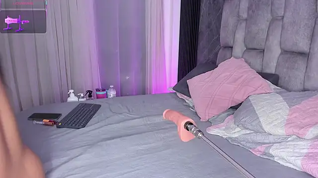 emily fox1 online show from October 10, 12:04 pm