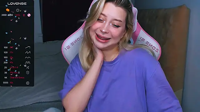 MonaLauu online show from September 28, 2:06 am