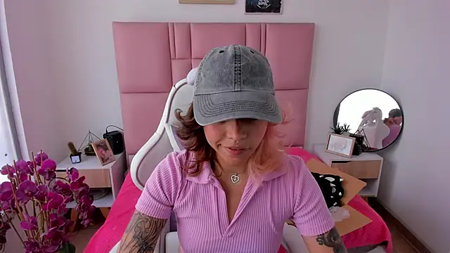 katalina garcia online show from February 14, 2:47 pm