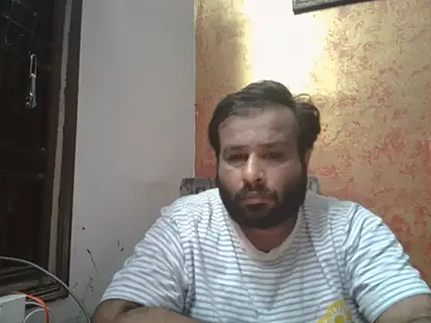 Snapshot of sura11311 chatting on July 10, 6:21 pm sura11311 online show from July 10, 6:21 pm