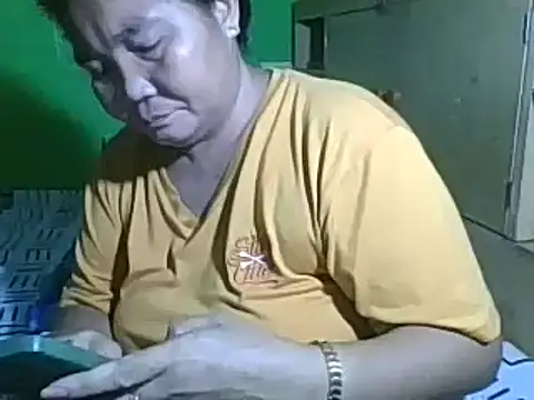 Snapshot of pinay_wild_mature chatting on January 26, 10:46 pm pinay wild mature online show from January 26, 10:46 pm