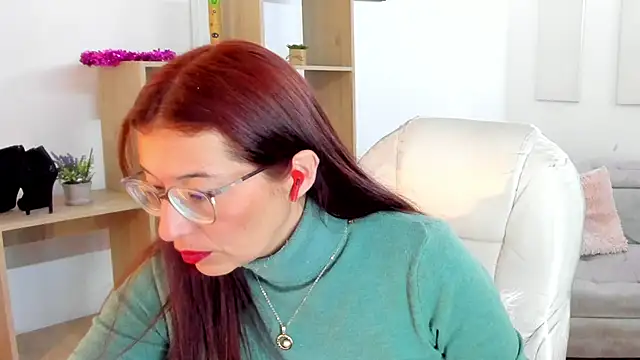 Snapshot of Antonnella_3 chatting on October 17, 12:41 pm Antonnella 3 online show from October 17, 12:41 pm