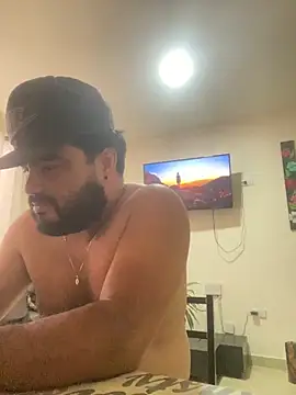 MichaelBear  online show from December 18, 6:25 pm