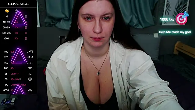 Snapshot of LiyaSilve chatting on February 27, 10:15 am LiyaSilve online show from February 27, 10:15 am