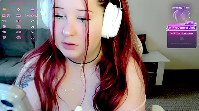 Snapshot of Evie_Pie chatting on February 20, 11:11 am Evie Pie online show from February 20, 11:11 am