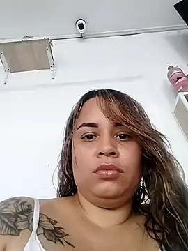 LINDAHALLS online show from July 2, 4:02 pm