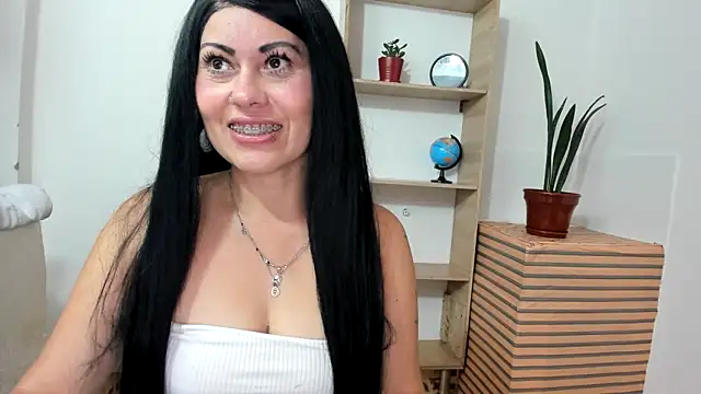 Tania mature online show from September 26, 5:50 pm