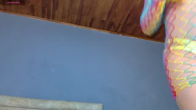 nicol snow online show from April 11, 7:18 pm