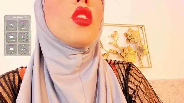 Snapshot of hanajameela chatting on February 14, 11:51 am hanajameela online show from February 14, 11:51 am