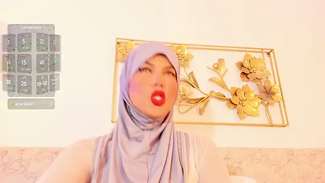 Snapshot of hanajameela chatting on February 19, 11:50 am hanajameela online show from February 19, 11:50 am