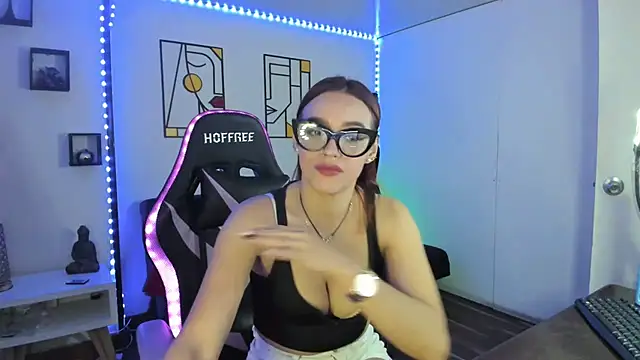 Snapshot of kay_marie chatting on January 13, 8:04 pm kay marie online show from January 13, 8:04 pm