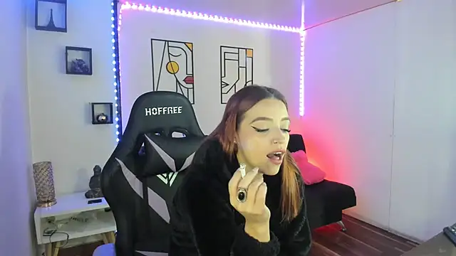 Snapshot of kay_marie chatting on January 24, 7:07 pm kay marie online show from January 24, 7:07 pm