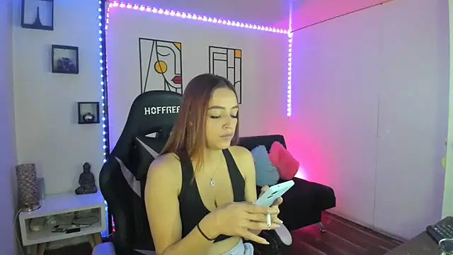 Snapshot of kay_marie chatting on January 30, 6:54 pm kay marie online show from January 30, 6:54 pm