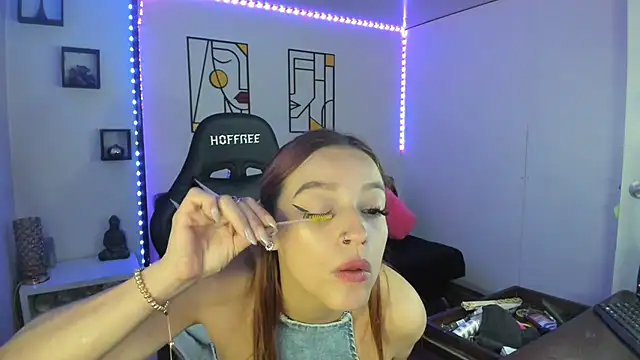 Snapshot of kay_marie chatting on February 1, 4:35 am kay marie online show from February 1, 4:35 am