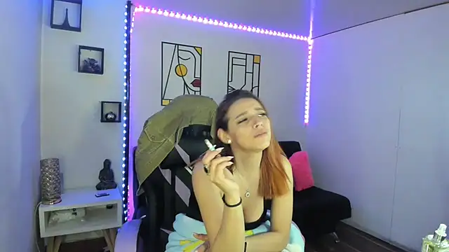 Snapshot of kay_marie chatting on February 12, 2:03 am kay marie online show from February 12, 2:03 am