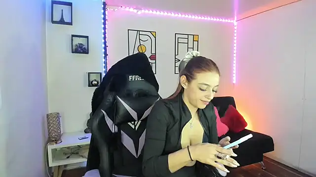 Snapshot of kay_marie chatting on March 6, 7:54 pm kay marie online show from March 6, 7:54 pm