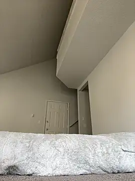 shawneebaby online show from March 15, 8:15 pm