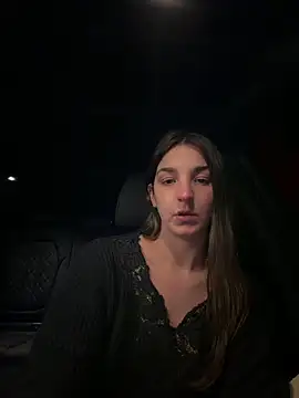 DoriDeluxe66 online show from February 14, 10:50 pm