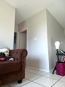 StupidNaturalPhatBooty  online show from December 18, 5:35 am