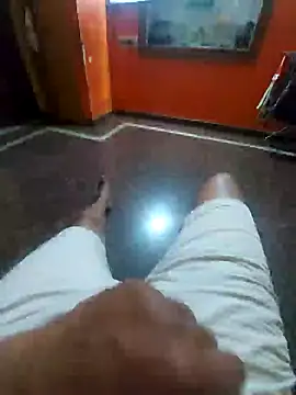Snapshot of Stripkomal chatting on December 17, 4:43 pm Stripkomal online show from December 17, 4:43 pm