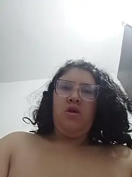 Snapshot of johannasexy97 chatting on December 3, 9:33 am johannasexy97 online show from December 3, 9:33 am