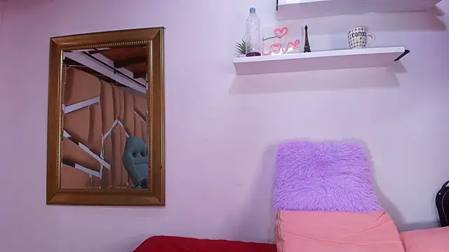 naia blessed online show from September 10, 7:14 pm