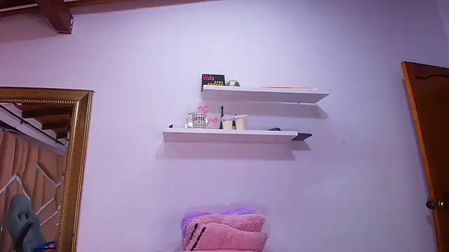 naia blessed online show from September 15, 7:25 pm