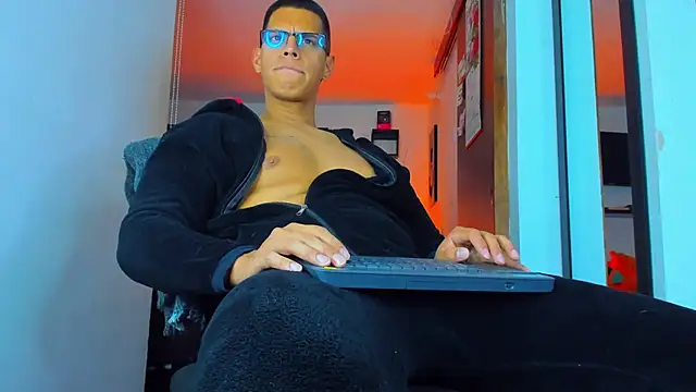  John Boy  online show from December 2, 1:11 am