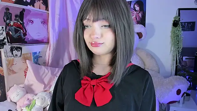 Snapshot of mia_angel_ chatting on February 9, 11:53 pm mia angel online show from February 9, 11:53 pm