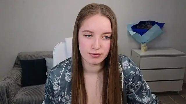 EvaMaddison online show from December 29, 8:44 am