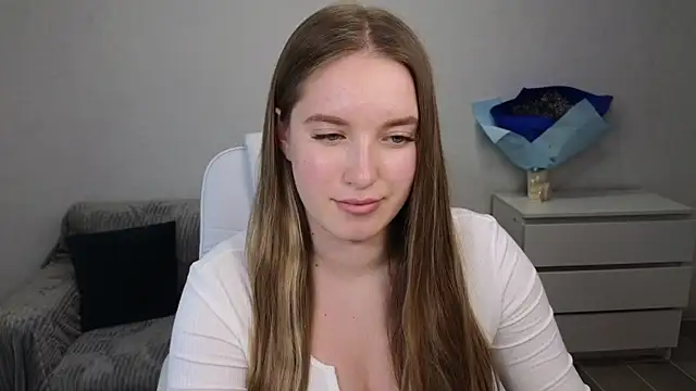 EvaMaddison online show from January 8, 6:20 pm