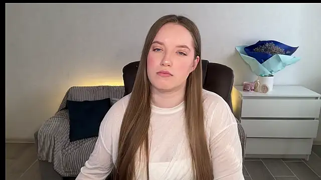 EvaMaddison online show from March 22, 6:17 am