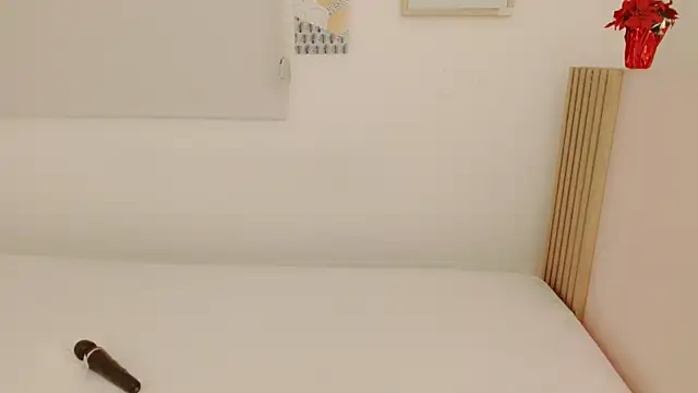 Snapshot of Elen__Sweet chatting on October 19, 3:51 am Elen  Sweet online show from October 19, 3:51 am