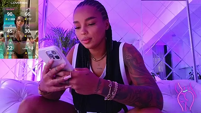 Snapshot of KimiBrown chatting on September 25, 10:08 am KimiBrown online show from September 25, 10:08 am