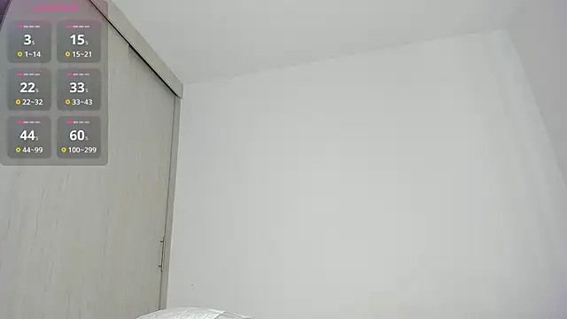 caroline tovar online show from December 3, 9:02 pm