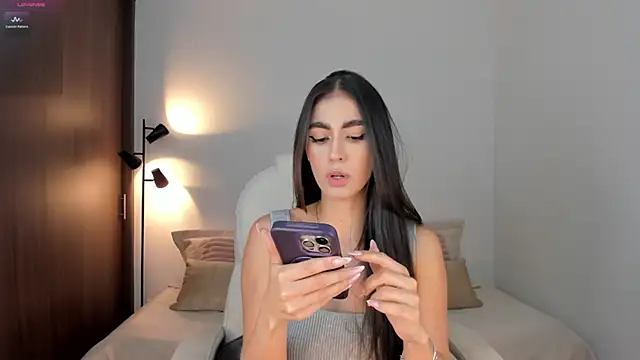 Snapshot of RebeccaBaxter chatting on October 8, 1:47 am RebeccaBaxter online show from October 8, 1:47 am