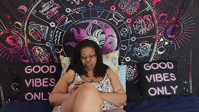 Snapshot of RenaeCumsAlot chatting on February 25, 6:20 pm RenaeCumsAlot online show from February 25, 6:20 pm