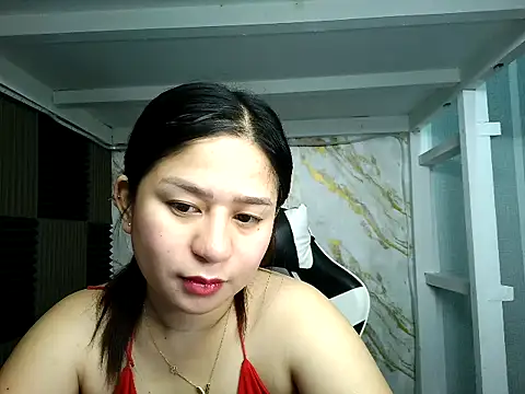 Mia 2022 online show from October 26, 7:36 am