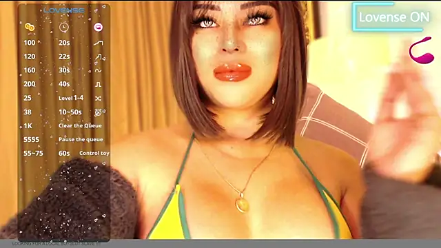 Snapshot of Thalia_Cambridge chatting on February 4, 9:10 pm Thalia Cambridge online show from February 4, 9:10 pm