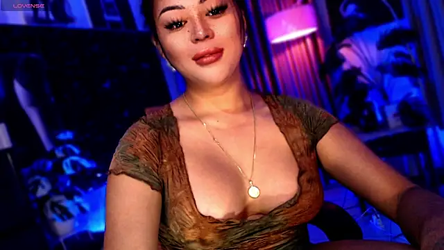 Snapshot of Thalia_Cambridge chatting on October 23, 2:55 am Thalia Cambridge online show from October 23, 2:55 am
