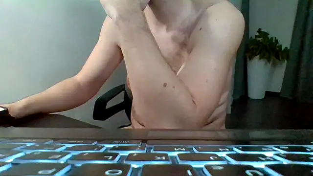 Snapshot of Horney_boy86 chatting on March 3, 10:52 pm Horney boy86 online show from March 3, 10:52 pm