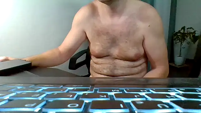 Snapshot of Horney_boy86 chatting on September 12, 11:04 pm Horney boy86 online show from September 12, 11:04 pm