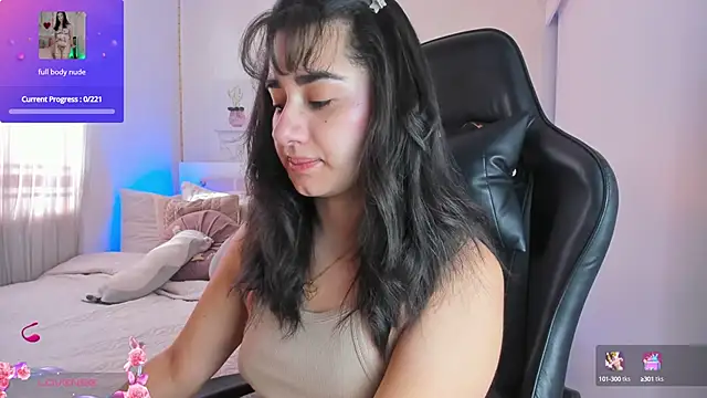 annadu011 online show from January 30, 1:53 pm