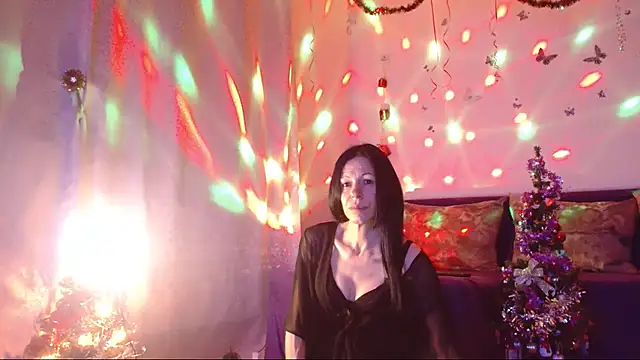 Snapshot of ElysaSun chatting on December 22, 6:49 pm ElysaSun online show from December 22, 6:49 pm