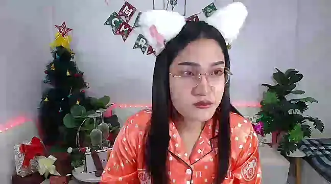Snapshot of plysaithailand chatting on January 8, 10:37 pm plysaithailand online show from January 8, 10:37 pm