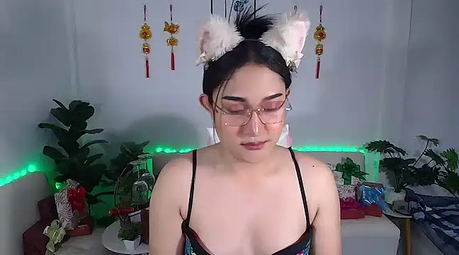 Snapshot of plysaithailand chatting on March 5, 2:57 am plysaithailand online show from March 5, 2:57 am