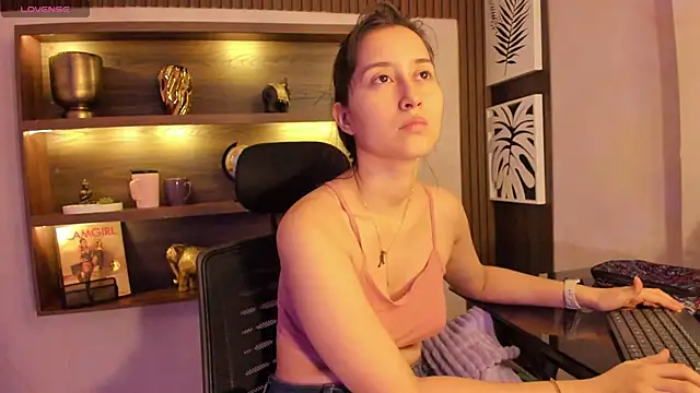 Snapshot of Abby_Sweet1_ chatting on March 5, 12:12 pm Abby Sweet1 online show from March 5, 12:12 pm