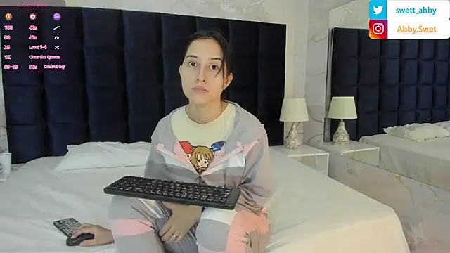 Snapshot of Abby_Sweet1_ chatting on April 1, 12:17 pm Abby Sweet1 online show from April 1, 12:17 pm