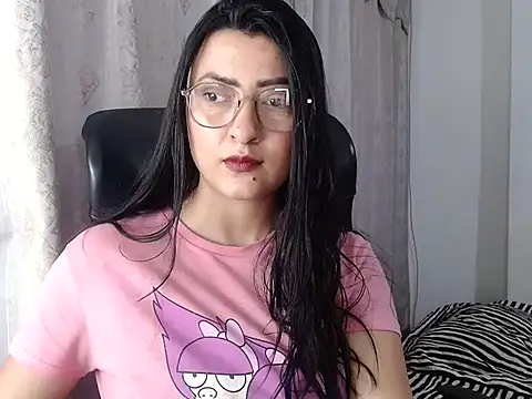 SavannaEvans001 online show from April 5, 11:02 pm